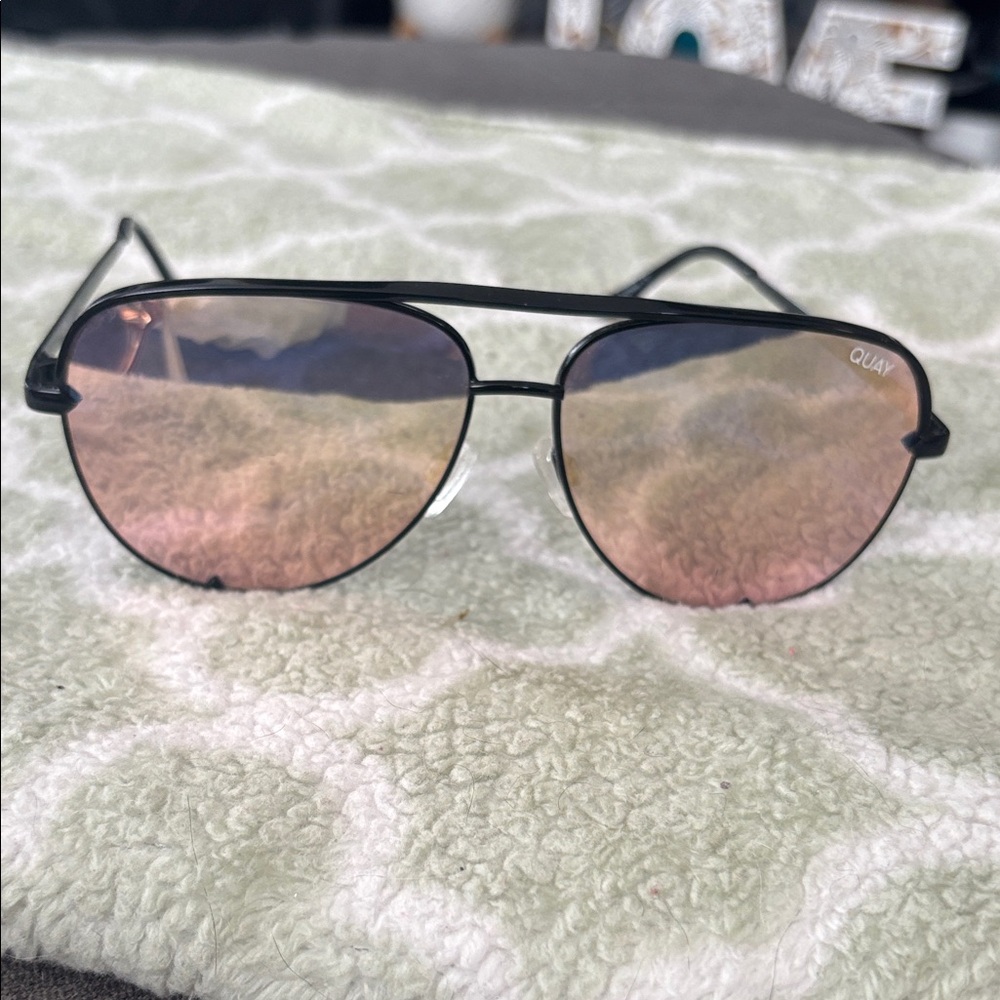 Quay Australia Black and mirrored Sunglasses